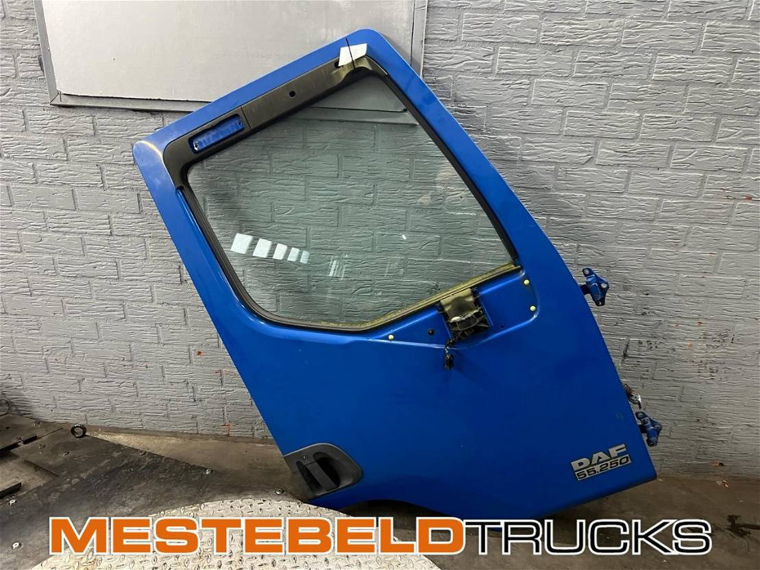 DAF Portier rechts - الكابينة والداخلية - شاحنة: صورة 1 DAF Portier rechts - الكابينة والداخلية - شاحنة: صورة 1