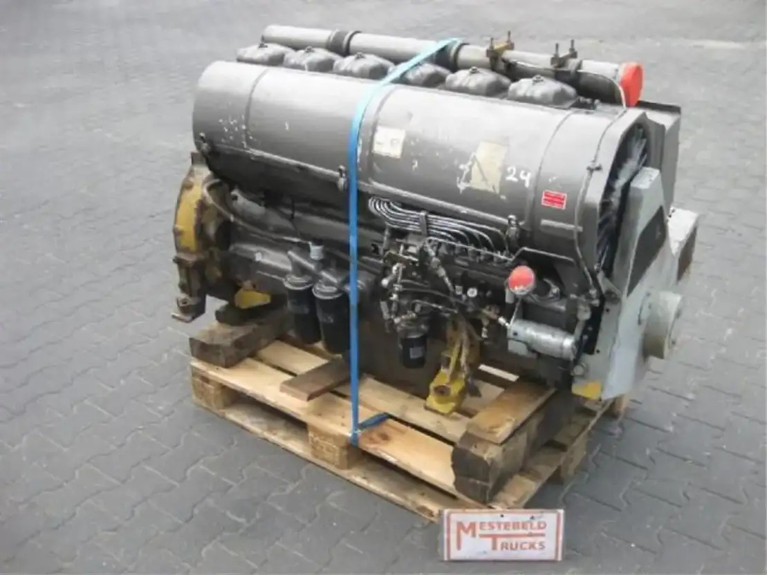 Deutz F 6 L 413 - محرك - شاحنة: صورة 1 Deutz F 6 L 413 - محرك - شاحنة: صورة 1