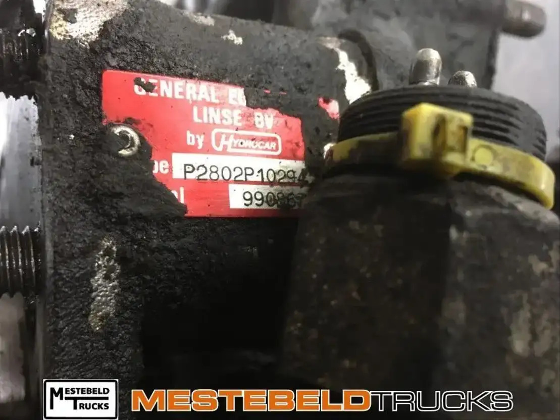 Ginaf PTO met as - نظام الهيدروليك - شاحنة: صورة 3 Ginaf PTO met as - نظام الهيدروليك - شاحنة: صورة 3