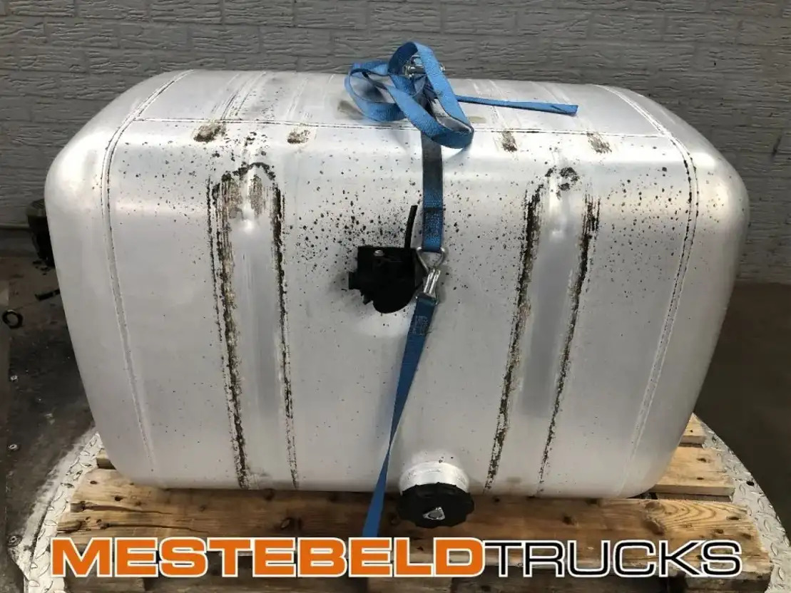 Mercedes-Benz Brandstoftank 390 Liter - نظام الوقود - شاحنة: صورة 1 Mercedes-Benz Brandstoftank 390 Liter - نظام الوقود - شاحنة: صورة 1