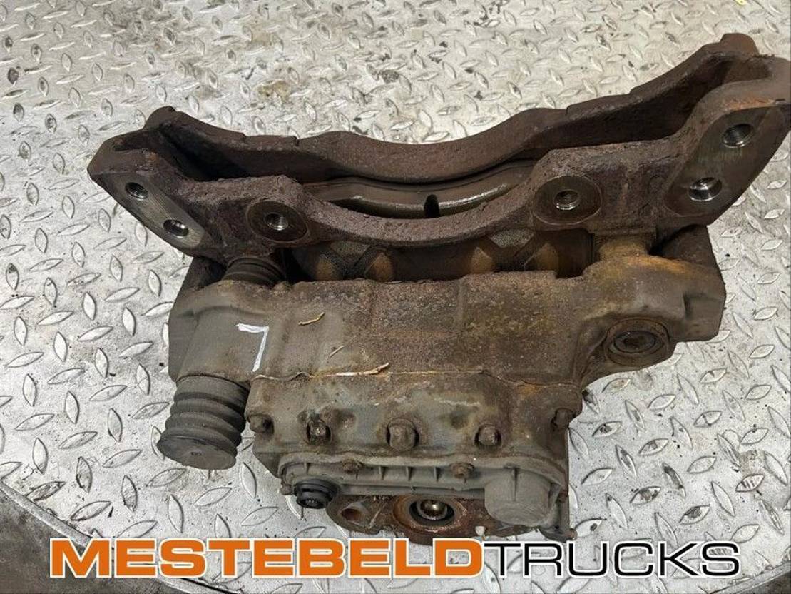 Mercedes-Benz Remklauw linksvoor  - أجزاء الفرامل - شاحنة: صورة 1 Mercedes-Benz Remklauw linksvoor  - أجزاء الفرامل - شاحنة: صورة 1