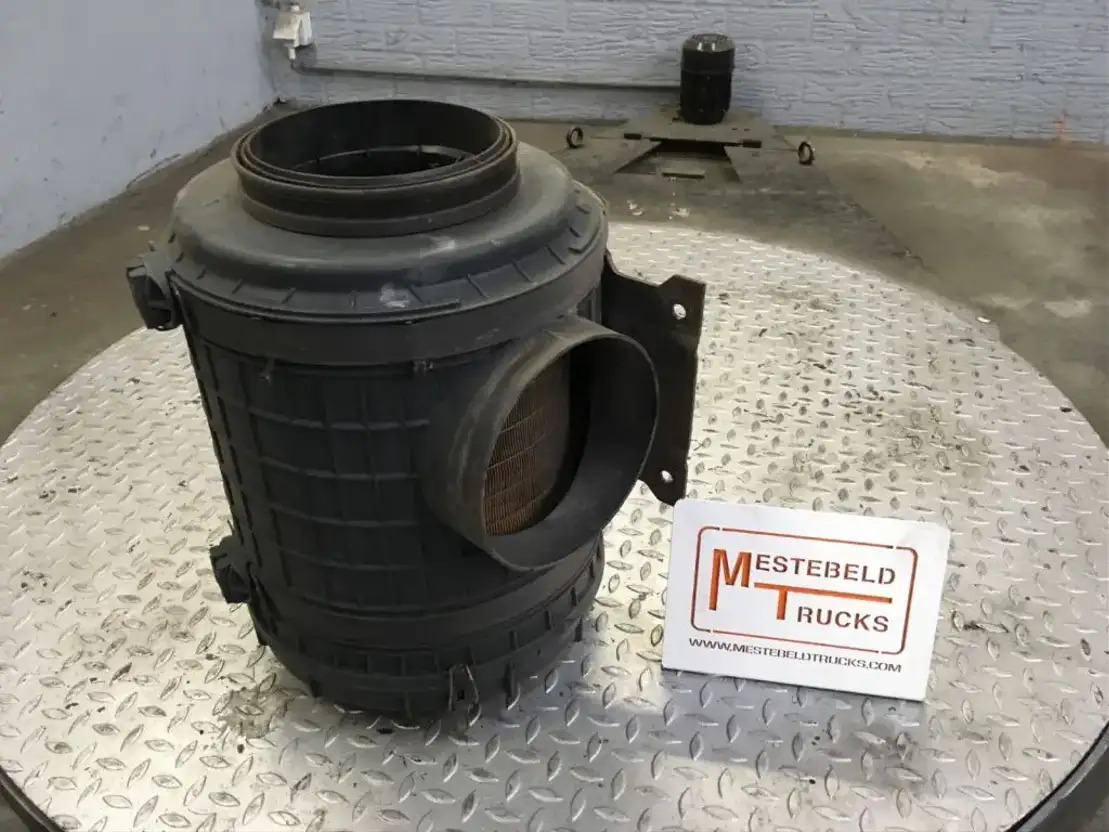 Renault Luchtfilter - فلتر الهواء - شاحنة: صورة 1 Renault Luchtfilter - فلتر الهواء - شاحنة: صورة 1