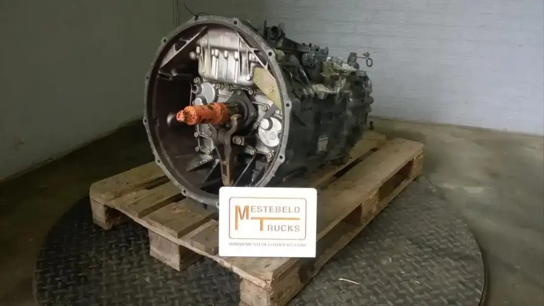 Renault Versnellingsbak 12 AS 2601 - علبة التروس و قطع الغيار - شاحنة: صورة 1 Renault Versnellingsbak 12 AS 2601 - علبة التروس و قطع الغيار - شاحنة: صورة 1