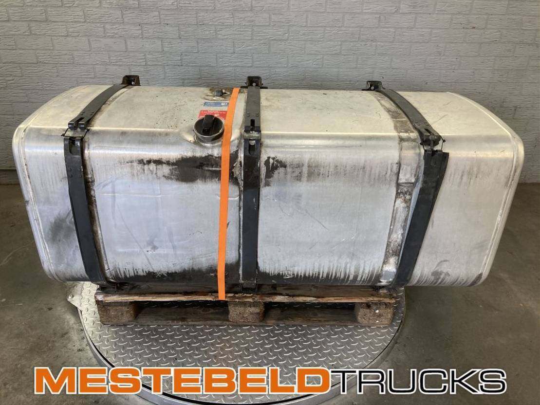 Scania Brandstoftank 700 liter - نظام الوقود - شاحنة: صورة 1 Scania Brandstoftank 700 liter - نظام الوقود - شاحنة: صورة 1