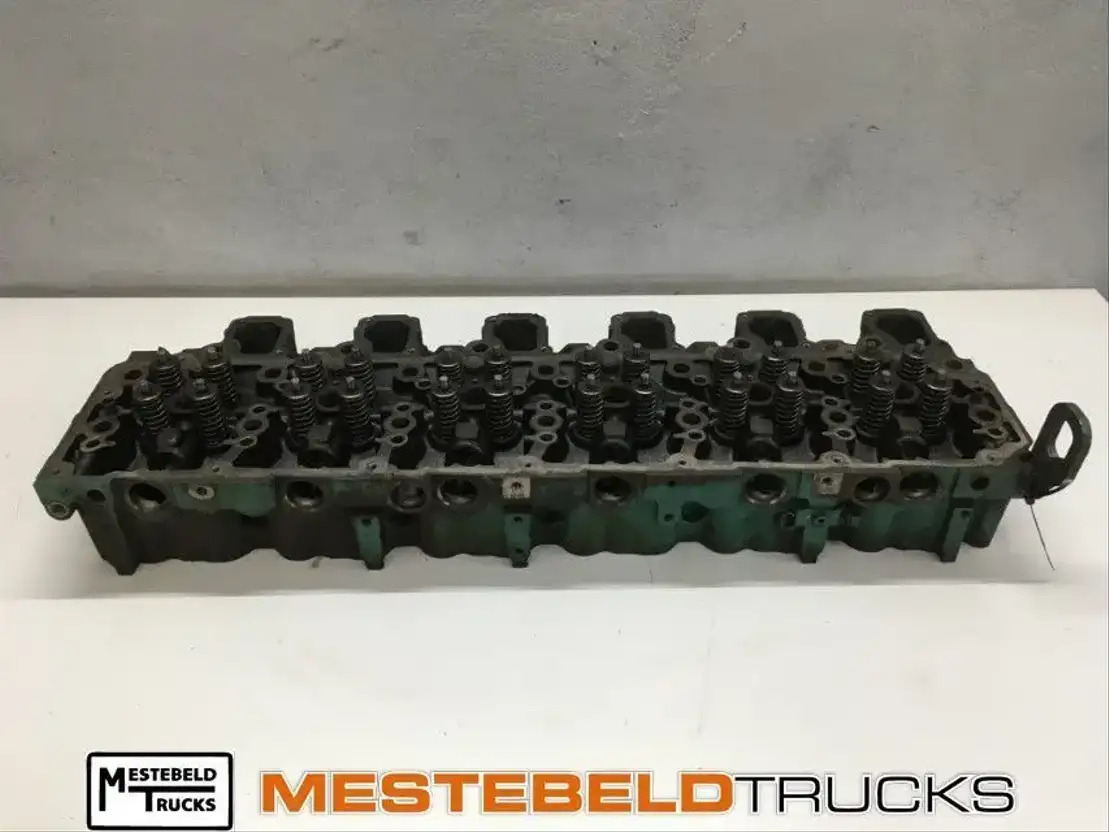 Volvo Cilinderkop D7F 240-EU V - محرك - شاحنة: صورة 1 Volvo Cilinderkop D7F 240-EU V - محرك - شاحنة: صورة 1