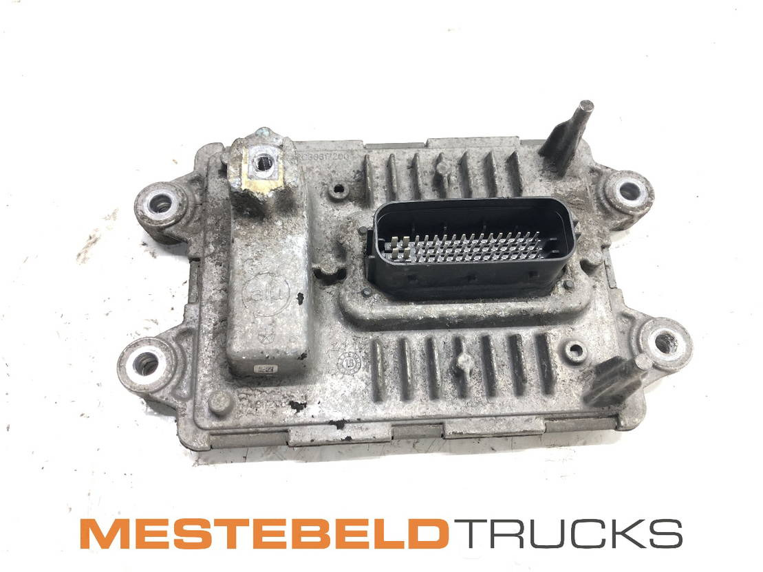 Volvo Regeleenheid Ad Blue - النظام الكهربائي - شاحنة: صورة 1 Volvo Regeleenheid Ad Blue - النظام الكهربائي - شاحنة: صورة 1