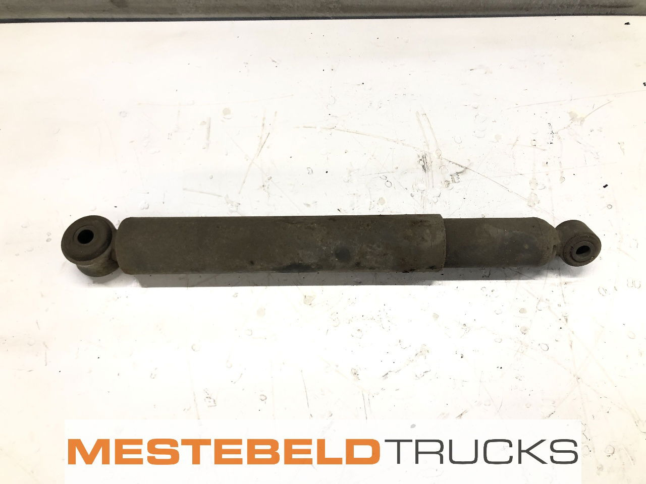 Volvo Schokbreker vooras FL6 - إطار/ شاسيه - شاحنة: صورة 1 Volvo Schokbreker vooras FL6 - إطار/ شاسيه - شاحنة: صورة 1