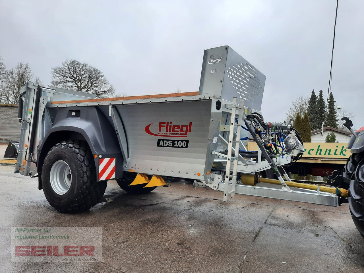 Fliegl ADS 100 Einachs 9m³ - آلة رش السماد الطبيعي: صورة 1 Fliegl ADS 100 Einachs 9m³ - آلة رش السماد الطبيعي: صورة 1