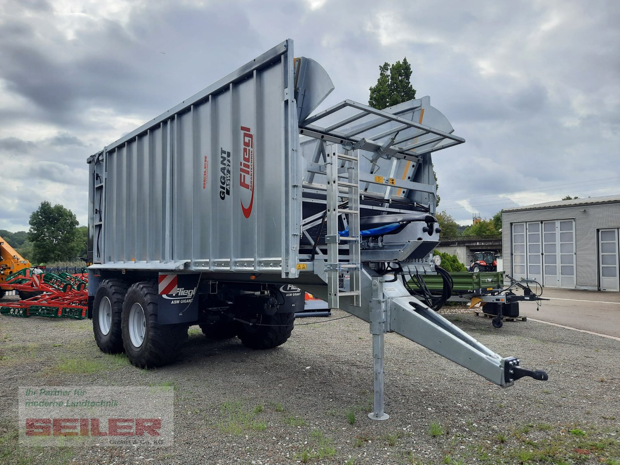 Fliegl ASW 271 C FOX "Franken-Renner" 40m³ - عربة ذاتية التحميل: صورة 2 Fliegl ASW 271 C FOX "Franken-Renner" 40m³ - عربة ذاتية التحميل: صورة 2