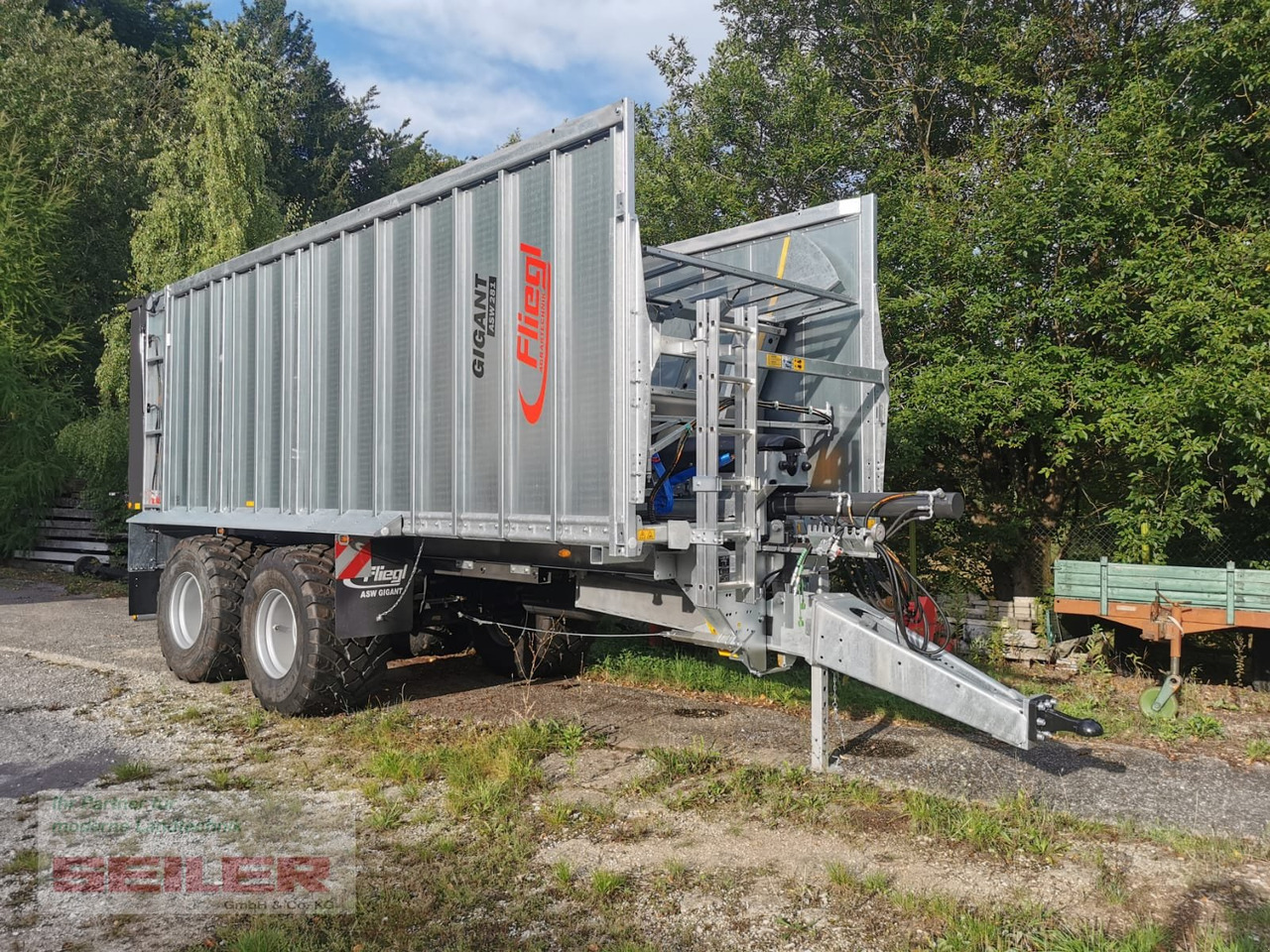 Fliegl ASW 281 GIGANT FOX 45m³ - عربة ذاتية التحميل: صورة 1 Fliegl ASW 281 GIGANT FOX 45m³ - عربة ذاتية التحميل: صورة 1