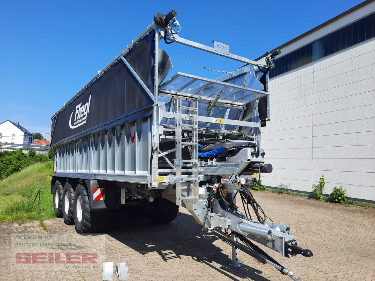 Fliegl ASW 391 TAURUS FOX 50m³ ZWL + Top Lift Light - عربة ذاتية التحميل: صورة 3 Fliegl ASW 391 TAURUS FOX 50m³ ZWL + Top Lift Light - عربة ذاتية التحميل: صورة 3