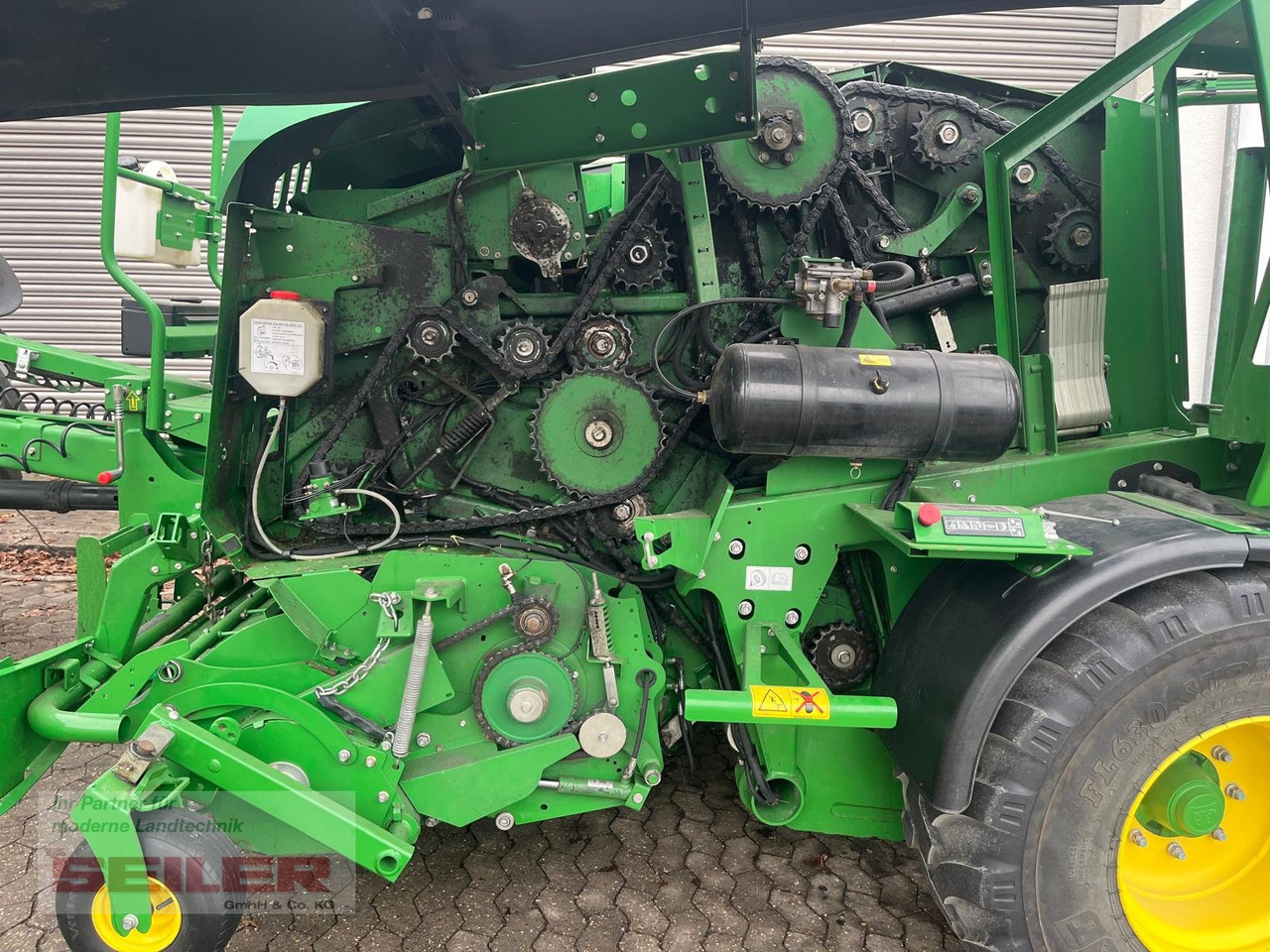 John Deere C441 R - مكنة: صورة 4 John Deere C441 R - مكنة: صورة 4