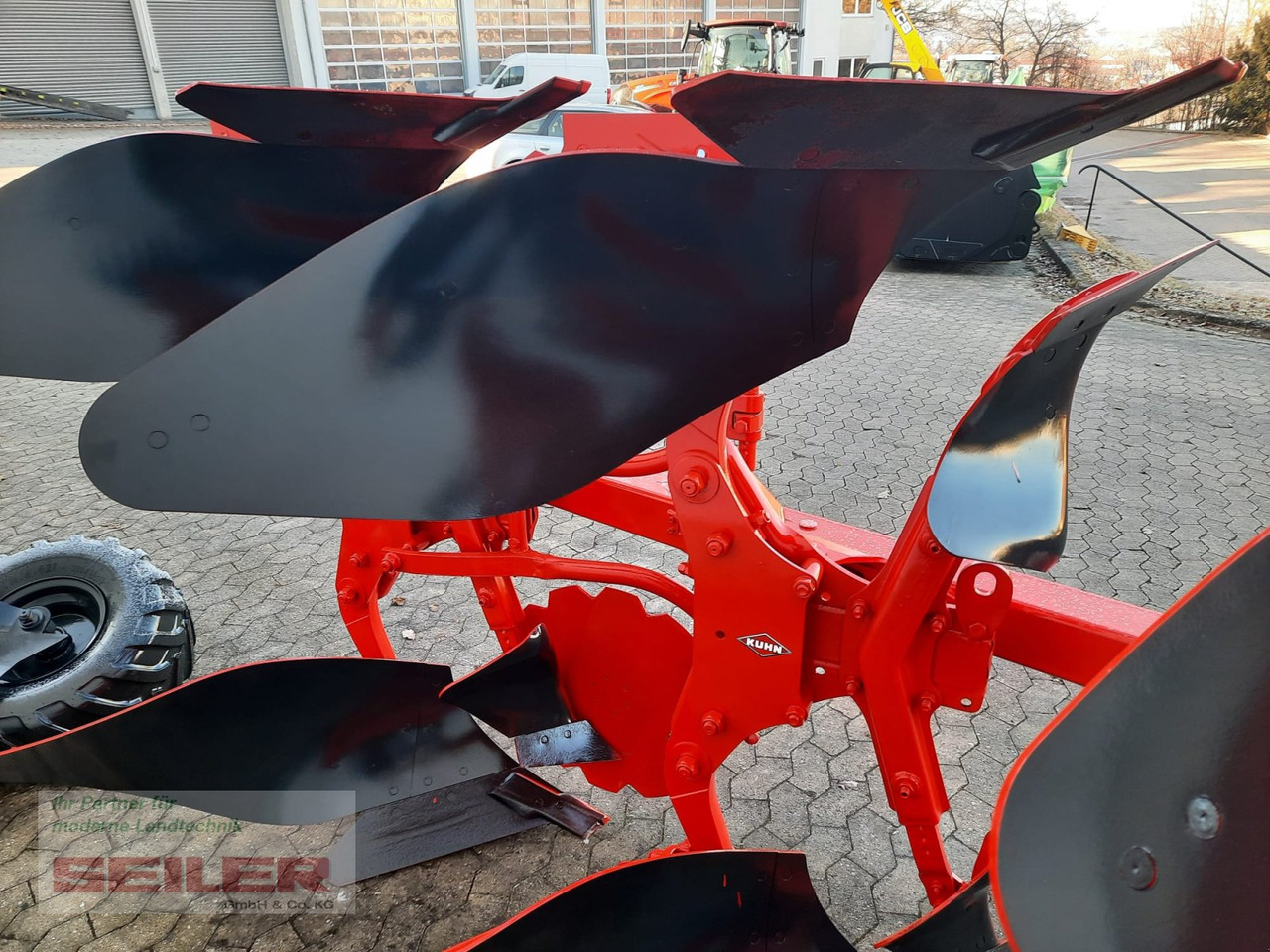 Kuhn Vari-Master 123T LPo 5-Schar - محراث: صورة 3 Kuhn Vari-Master 123T LPo 5-Schar - محراث: صورة 3