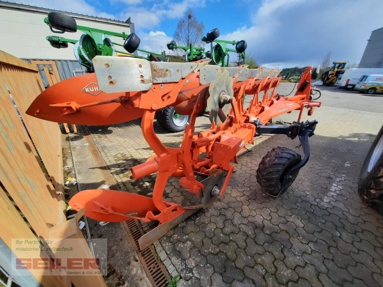 Kuhn Vari-Master 153 NSH - محراث: صورة 4 Kuhn Vari-Master 153 NSH - محراث: صورة 4