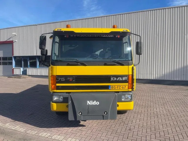 DAF CF 75.240 Automatic Euro 2 NL-Truck Original km's - شاحنات مسطحة: صورة 2 DAF CF 75.240 Automatic Euro 2 NL-Truck Original km's - شاحنات مسطحة: صورة 2