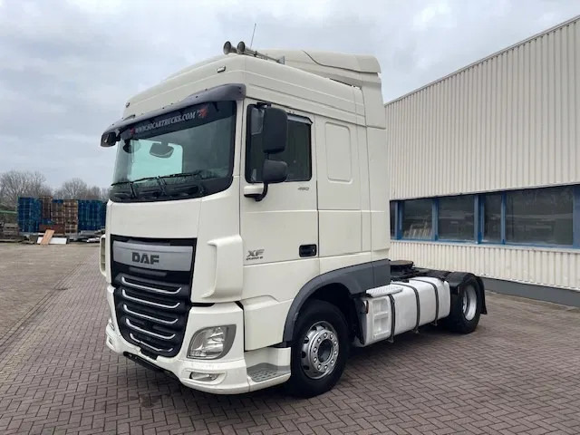 DAF XF 460 Retarder 2x Fuel-tanks - وحدة جر: صورة 4 DAF XF 460 Retarder 2x Fuel-tanks - وحدة جر: صورة 4