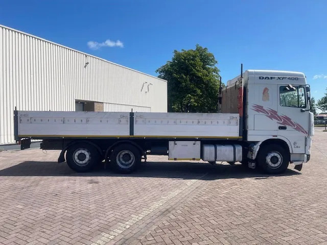 DAF XF 95 8 Tires (6x2) euro 2 - شاحنات مسطحة: صورة 5 DAF XF 95 8 Tires (6x2) euro 2 - شاحنات مسطحة: صورة 5