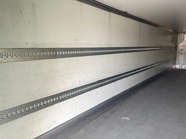 نصف مقطورة مُبرِّدة Krone CARRIER VECTOR 1950 3 AXELS: صورة 9 نصف مقطورة مُبرِّدة Krone CARRIER VECTOR 1950 3 AXELS: صورة 9