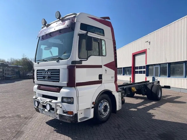 MAN TGA 18.460 Euro 3 Manual-gear Retarder - شاحنة هيكل كابينة: صورة 3 MAN TGA 18.460 Euro 3 Manual-gear Retarder - شاحنة هيكل كابينة: صورة 3