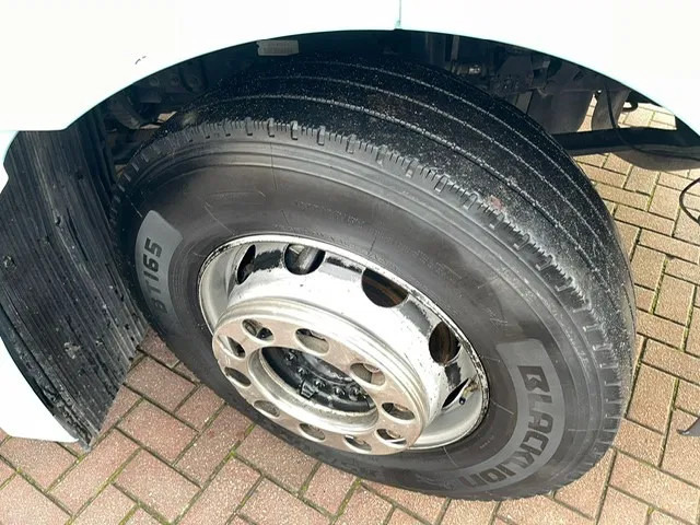 MAN TGX 18.480 Euro 5 Retarder 2 Tanks - وحدة جر: صورة 3 MAN TGX 18.480 Euro 5 Retarder 2 Tanks - وحدة جر: صورة 3