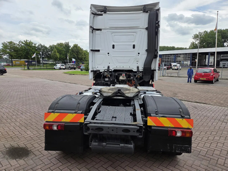 Mercedes-Benz Actros 1845 Retarder, 2 tanks, Automatic, 2 beds - وحدة جر: صورة 4 Mercedes-Benz Actros 1845 Retarder, 2 tanks, Automatic, 2 beds - وحدة جر: صورة 4
