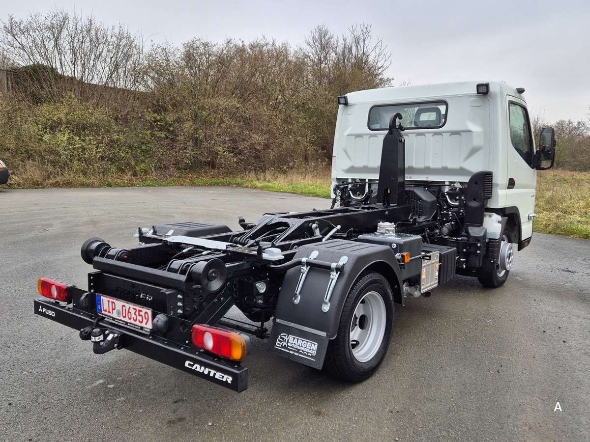 FUSO 3C15 Duonic Aut.City Abrollkipper AHK 3.5T - شاحنة ذات خطاف: صورة 5 FUSO 3C15 Duonic Aut.City Abrollkipper AHK 3.5T - شاحنة ذات خطاف: صورة 5