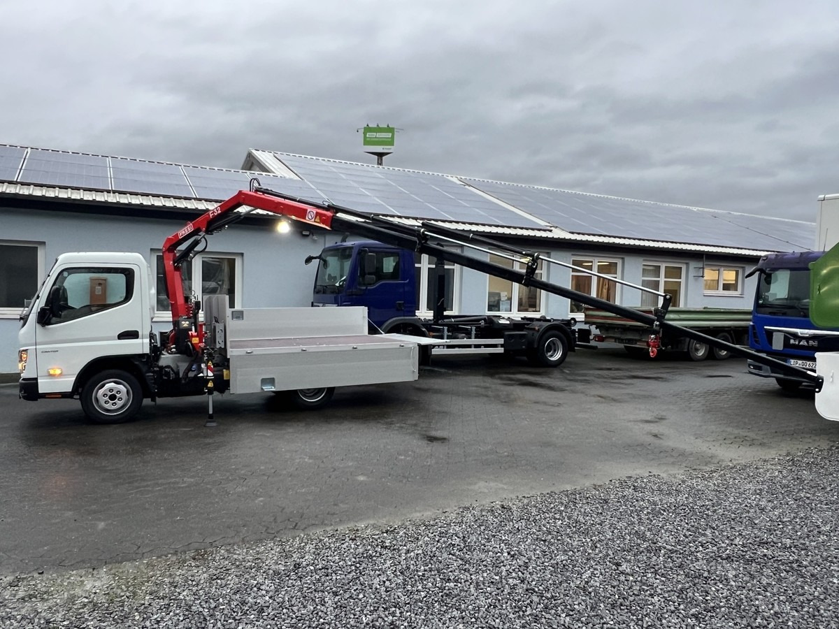 FUSO 3S15 Alu Pritsche 2.80m Ladekran Funk! - شاحنة مفتوحة: صورة 5 FUSO 3S15 Alu Pritsche 2.80m Ladekran Funk! - شاحنة مفتوحة: صورة 5