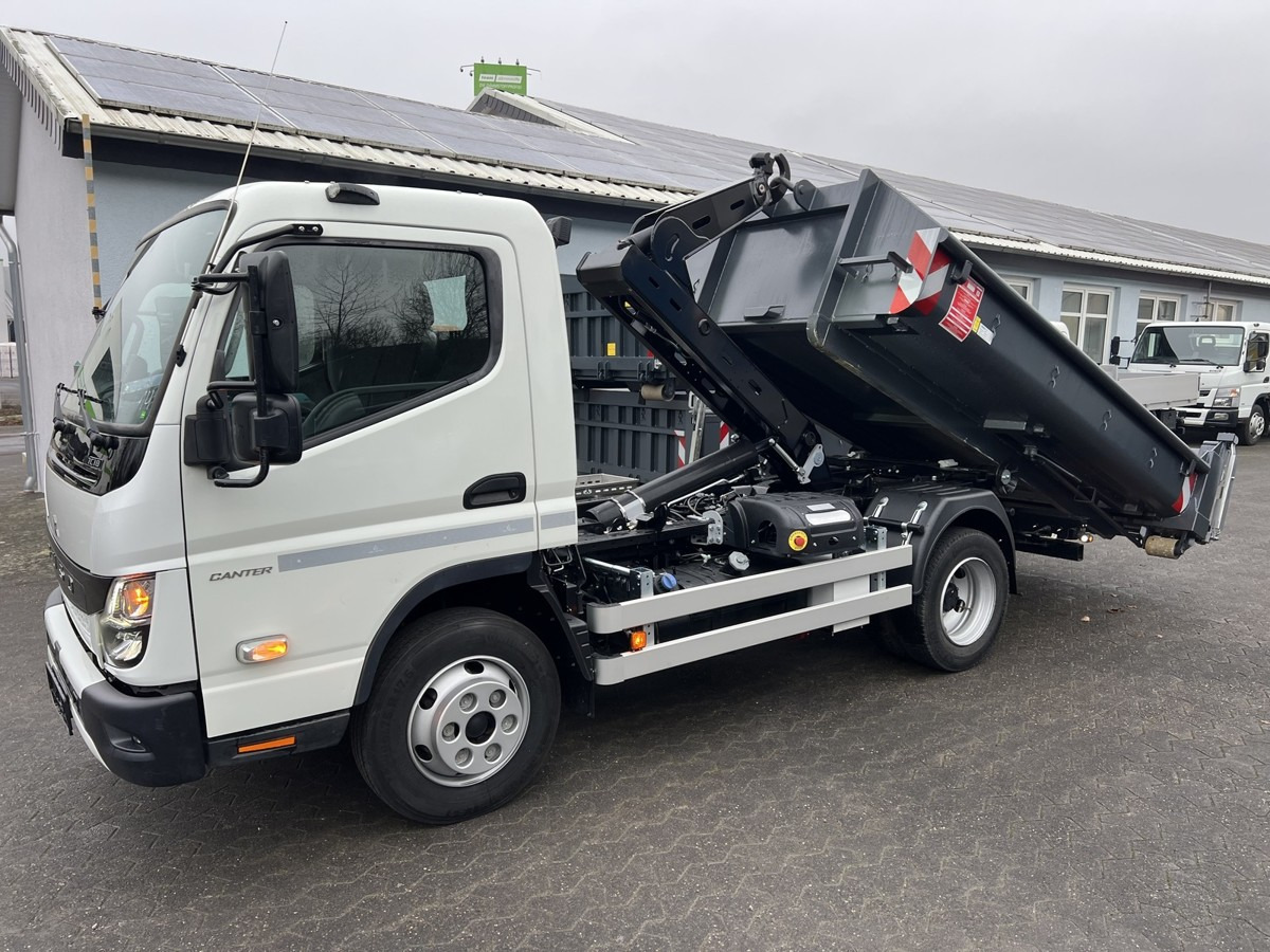 FUSO Fuso Canter 7C18 City Abrollkipper AHK Hooklift - شاحنة ذات خطاف: صورة 1 FUSO Fuso Canter 7C18 City Abrollkipper AHK Hooklift - شاحنة ذات خطاف: صورة 1