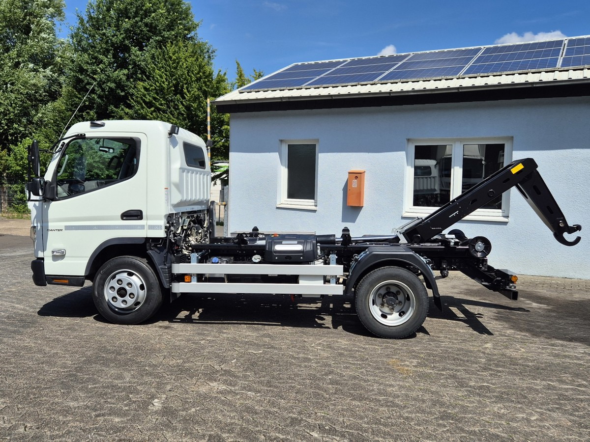 FUSO Fuso Canter 7C18 City Abrollkipper AHK Hooklift - شاحنة ذات خطاف: صورة 2 FUSO Fuso Canter 7C18 City Abrollkipper AHK Hooklift - شاحنة ذات خطاف: صورة 2