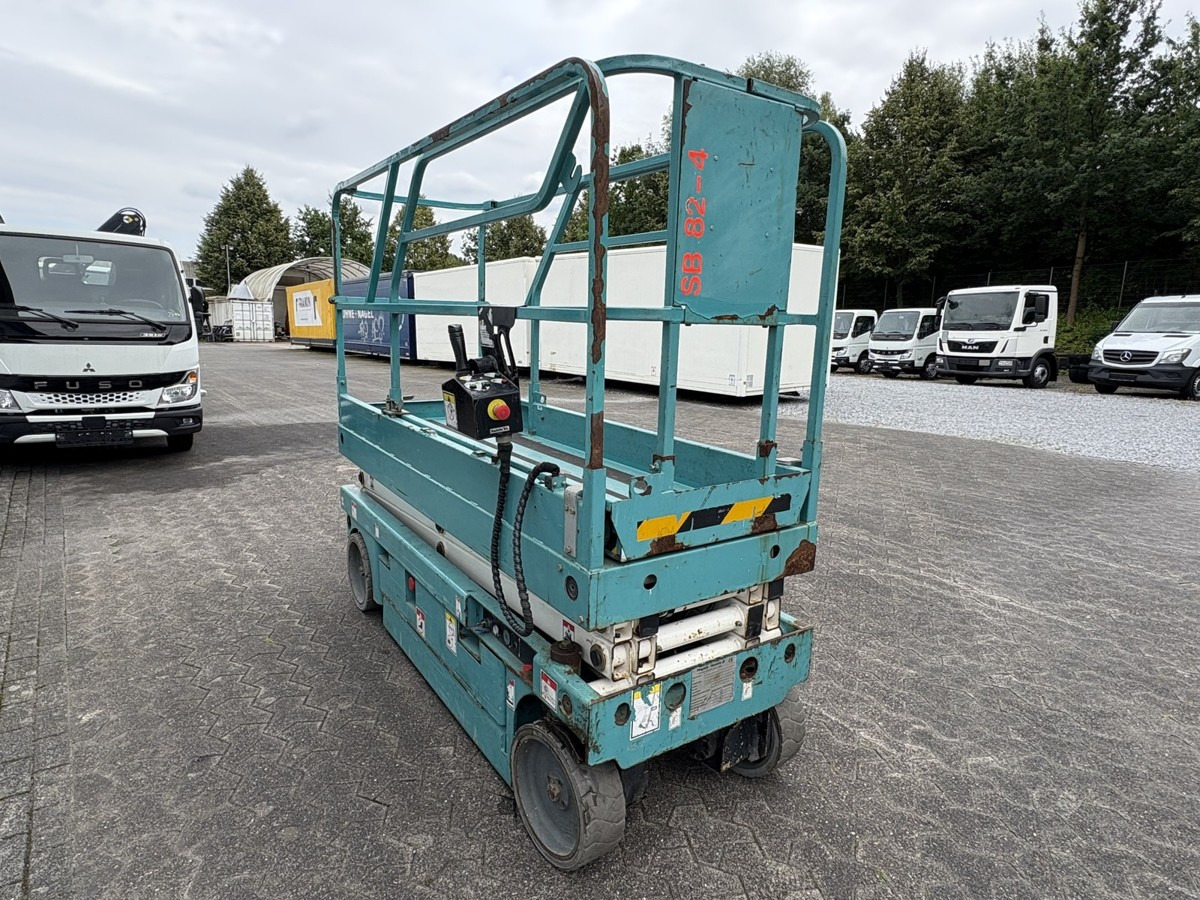 GENIE Haulotte Compact 8 baugleich GS 2032 sofort verf - رافعة هيدروليكية مقصية: صورة 4 GENIE Haulotte Compact 8 baugleich GS 2032 sofort verf - رافعة هيدروليكية مقصية: صورة 4