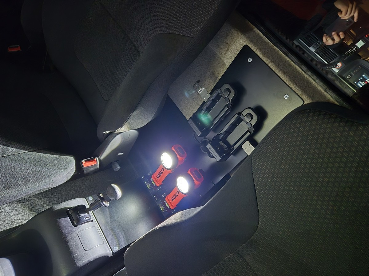 MAN TGL 8.190 Feuerwehrfahrzeug City Abrollkipper - شاحنة ذات خطاف: صورة 2 MAN TGL 8.190 Feuerwehrfahrzeug City Abrollkipper - شاحنة ذات خطاف: صورة 2