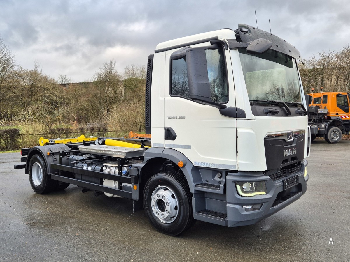 MAN TGM 15.290 BL Abrollkipper PowerMatic Standheiz. - شاحنة ذات خطاف: صورة 2 MAN TGM 15.290 BL Abrollkipper PowerMatic Standheiz. - شاحنة ذات خطاف: صورة 2