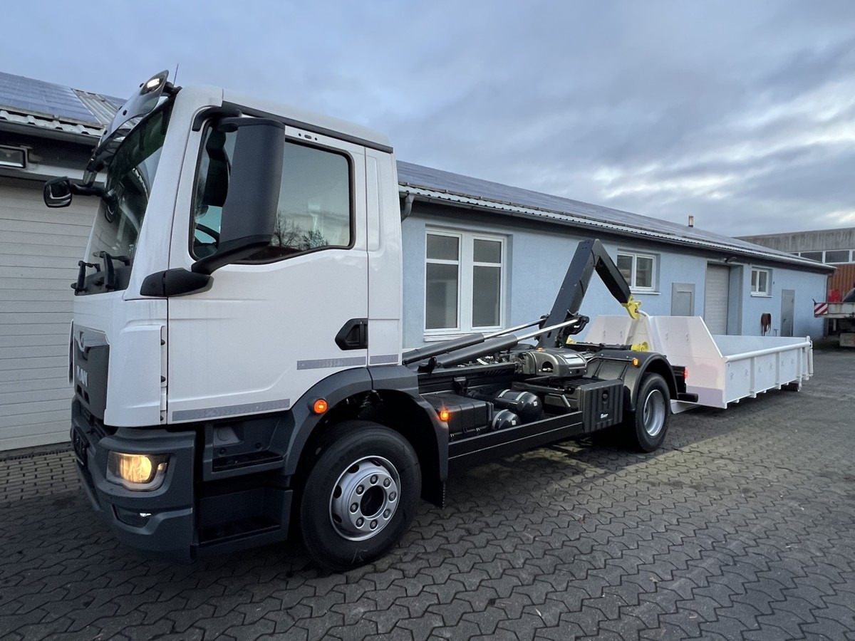 MAN TGM 15.290 BL Abrollkipper PowerMatic Standheiz. - شاحنة ذات خطاف: صورة 5 MAN TGM 15.290 BL Abrollkipper PowerMatic Standheiz. - شاحنة ذات خطاف: صورة 5