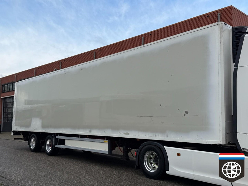 Burg BPO 12-28 TRNXX TAIL LIFT - ALCOA - STEERING AXLE - نصف مقطورة مُبرِّدة: صورة 1 Burg BPO 12-28 TRNXX TAIL LIFT - ALCOA - STEERING AXLE - نصف مقطورة مُبرِّدة: صورة 1