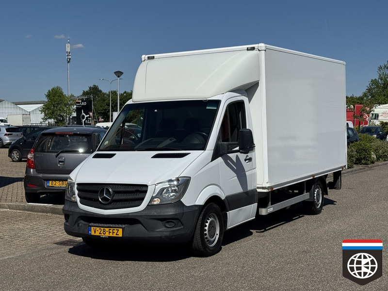 Mercedes-Benz Sprinter 316 CDI 1000kg load capacity - box - tailf lift - شاحنة مغلقة الصندوق: صورة 2 Mercedes-Benz Sprinter 316 CDI 1000kg load capacity - box - tailf lift - شاحنة مغلقة الصندوق: صورة 2