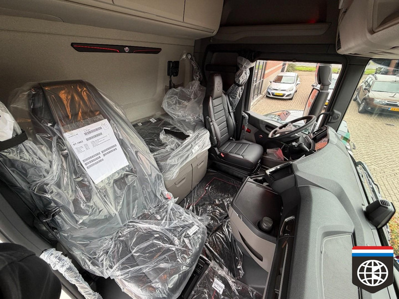 Scania 590 S 6X2/4 - Full air - Retarder PTO - SLIDE fifth wheel - King of the Road - وحدة جر: صورة 5 Scania 590 S 6X2/4 - Full air - Retarder PTO - SLIDE fifth wheel - King of the Road - وحدة جر: صورة 5