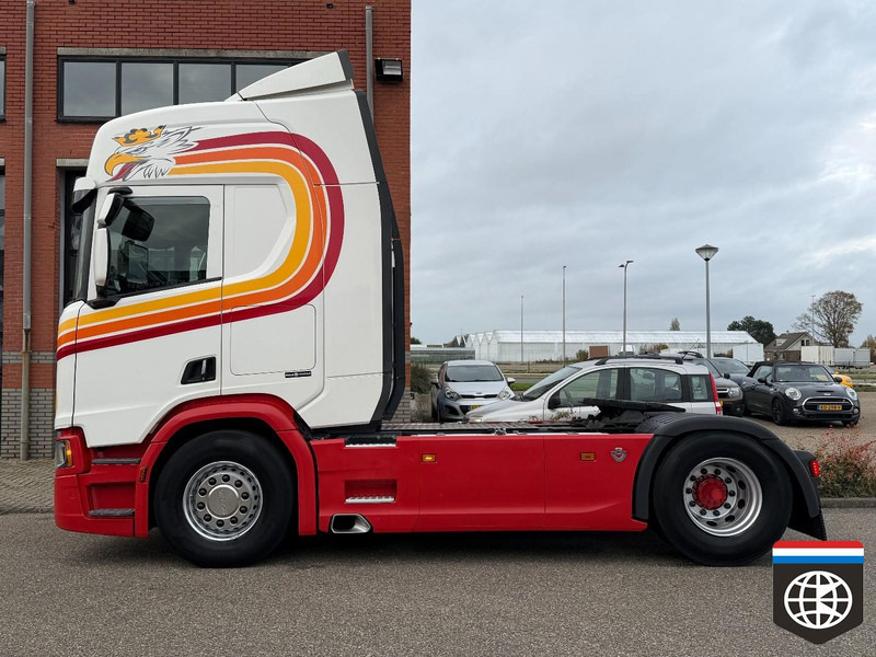 Scania R 580 RETARDER / 2 X TANK / 4 UNITS AVAILABLE - وحدة جر: صورة 3 Scania R 580 RETARDER / 2 X TANK / 4 UNITS AVAILABLE - وحدة جر: صورة 3