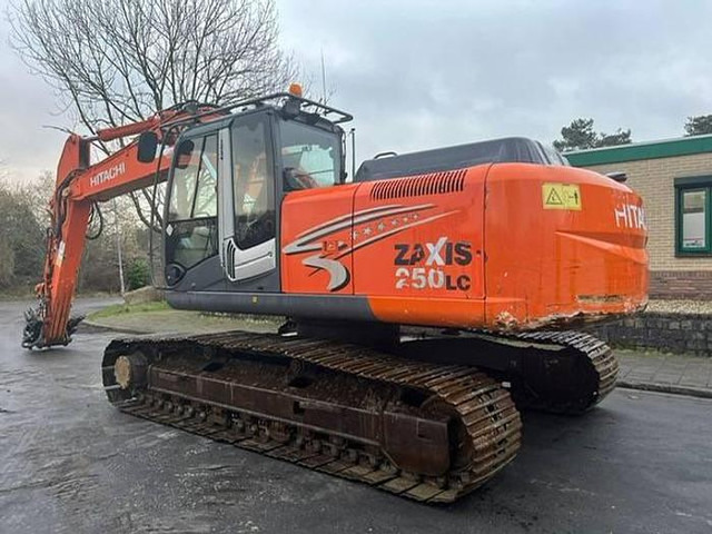Hitachi ZX250LC-3 - ZX 250 LC - ZX250 - حفارة: صورة 2 Hitachi ZX250LC-3 - ZX 250 LC - ZX250 - حفارة: صورة 2