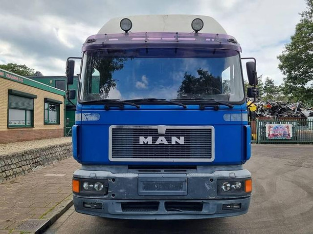 MAN 26.403 - آلات البناء: صورة 2 MAN 26.403 - آلات البناء: صورة 2