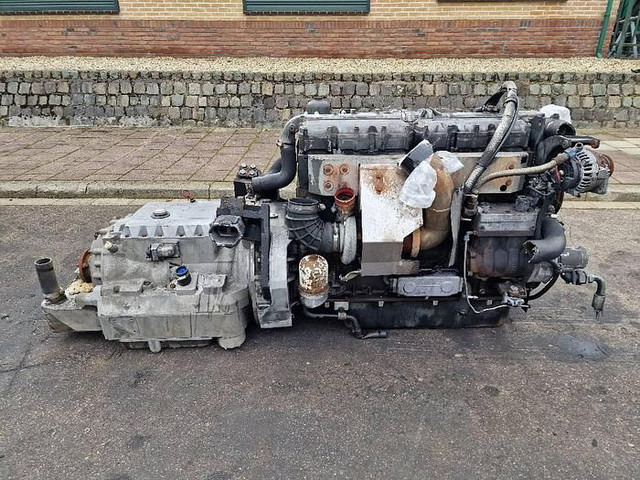 PACCAR PR 228 S2 - قطع غيار: صورة 1 PACCAR PR 228 S2 - قطع غيار: صورة 1