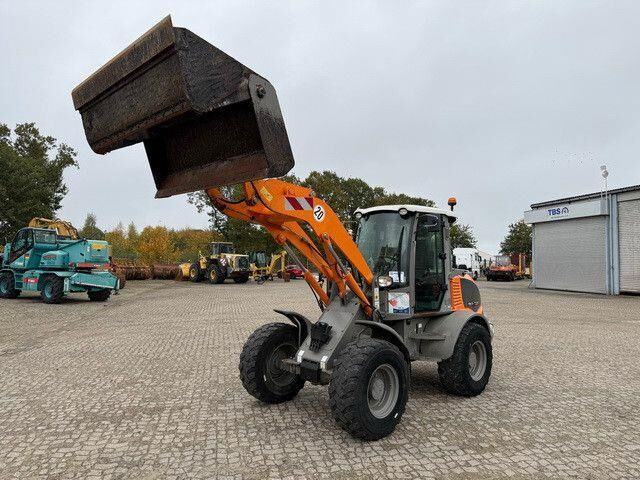 Atlas AR75e, Hydr. S.W.S., 4+1 Schaufel, Palettengabel - اللودر بعجل: صورة 1 Atlas AR75e, Hydr. S.W.S., 4+1 Schaufel, Palettengabel - اللودر بعجل: صورة 1