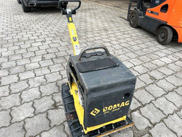 BOMAG BPR 35/60 D, Rüttler, Stampfer, Hatz, Neuwertig - لوحة اهتزازية: صورة 2 BOMAG BPR 35/60 D, Rüttler, Stampfer, Hatz, Neuwertig - لوحة اهتزازية: صورة 2
