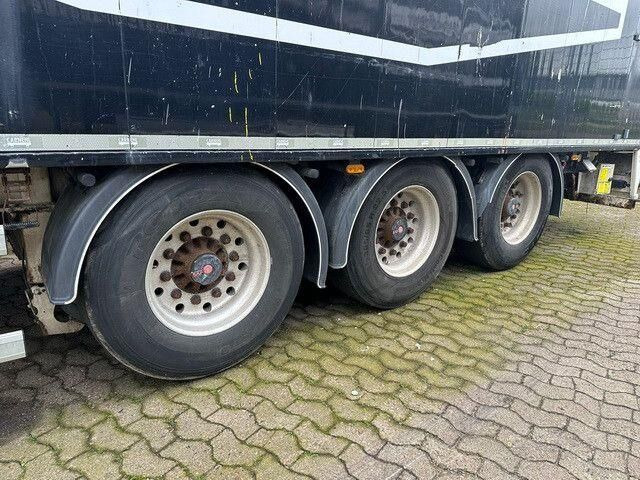 Carnehl CSS/AL, 93m³, 8mm Boden, SAF, Rollplane - نصف مقطورة صندوق مغلق: صورة 3 Carnehl CSS/AL, 93m³, 8mm Boden, SAF, Rollplane - نصف مقطورة صندوق مغلق: صورة 3
