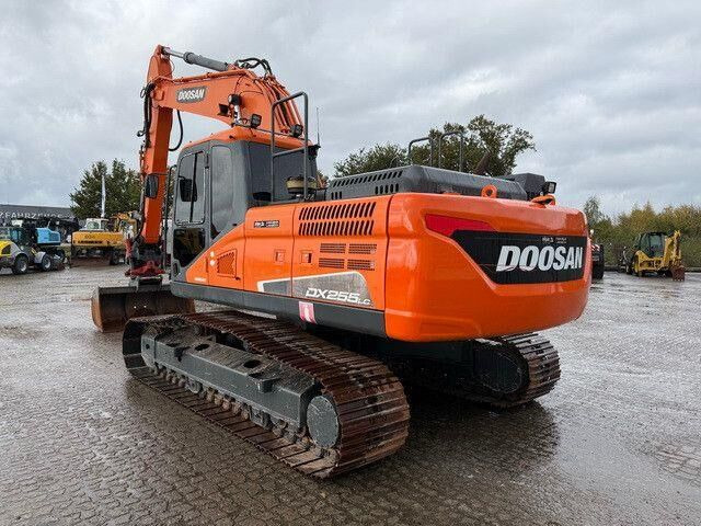 Doosan DX 255 LC-5, Rototilt,Div. Löffel,Greifer+Hammer - حفار زحاف: صورة 3 Doosan DX 255 LC-5, Rototilt,Div. Löffel,Greifer+Hammer - حفار زحاف: صورة 3