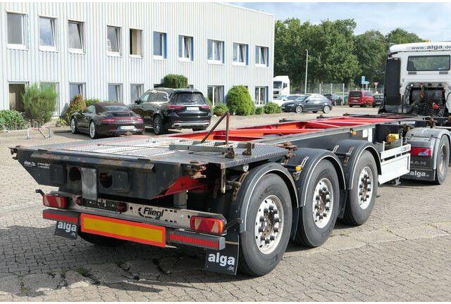 Fliegl SDS 380, ADR, Tankwagen, 20 & 30 Fuß Container - عربة منخفضة مسطحة نصف مقطورة: صورة 4 Fliegl SDS 380, ADR, Tankwagen, 20 & 30 Fuß Container - عربة منخفضة مسطحة نصف مقطورة: صورة 4