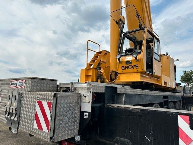Grove GMK6300 KRAN 300/330 Tonnen - رافعة لجميع التضاريس: صورة 3 Grove GMK6300 KRAN 300/330 Tonnen - رافعة لجميع التضاريس: صورة 3