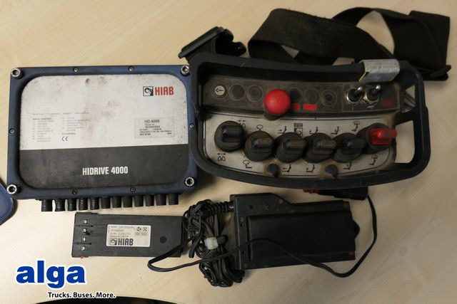 Hiab 122D-3, Heckkran, Funk, 2x Akku, Ladegrät - شاحنة ذات خطاف, شاحنة كرين: صورة 1 Hiab 122D-3, Heckkran, Funk, 2x Akku, Ladegrät - شاحنة ذات خطاف, شاحنة كرين: صورة 1