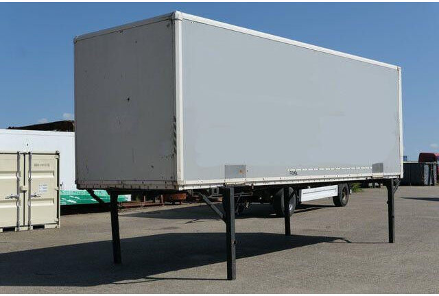 Kögel Wechselkoffer, BDF, Isoliert, Rolltor - شاحنة مقفلة: صورة 3 Kögel Wechselkoffer, BDF, Isoliert, Rolltor - شاحنة مقفلة: صورة 3