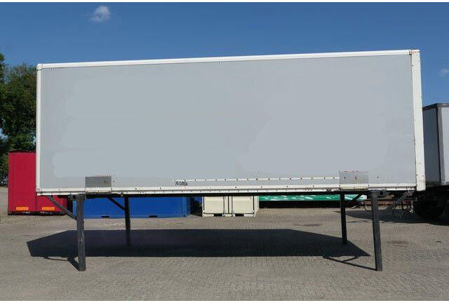 Kögel Wechselkoffer, BDF, Isoliert, Rolltor - شاحنة مقفلة: صورة 2 Kögel Wechselkoffer, BDF, Isoliert, Rolltor - شاحنة مقفلة: صورة 2