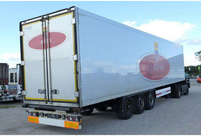 Krone SD, Isoliert, Luft-Lift, BPW, Scheibenbremse - نصف مقطورة صندوق مغلق: صورة 3 Krone SD, Isoliert, Luft-Lift, BPW, Scheibenbremse - نصف مقطورة صندوق مغلق: صورة 3